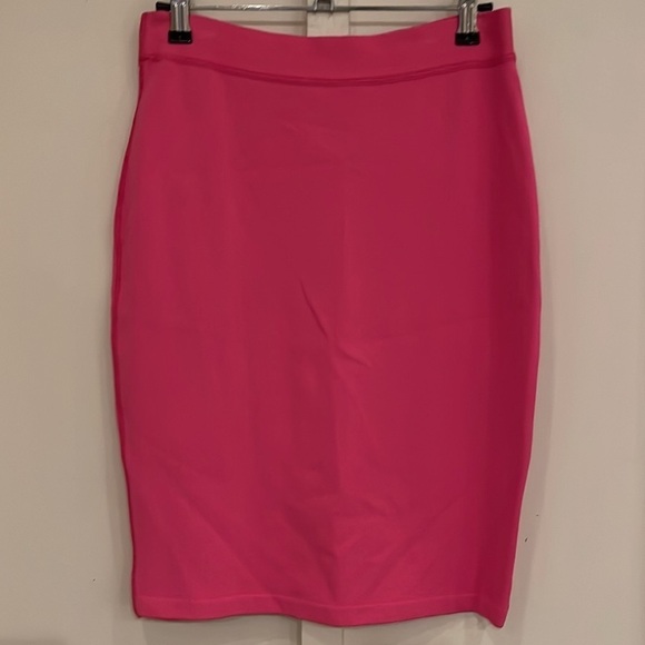 Angelo Tarlazzi Paris Pink Knit Skirt - Picture 2 of 3